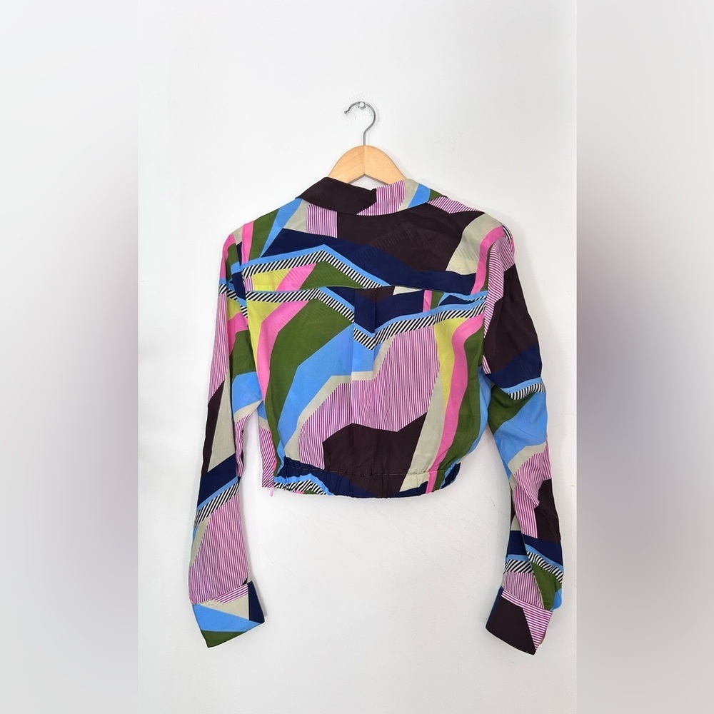 Le Superbe silk Interrupted Pattern Sunset Tower Tuck Blouse Colorful Geometric - Picture 4 of 8
